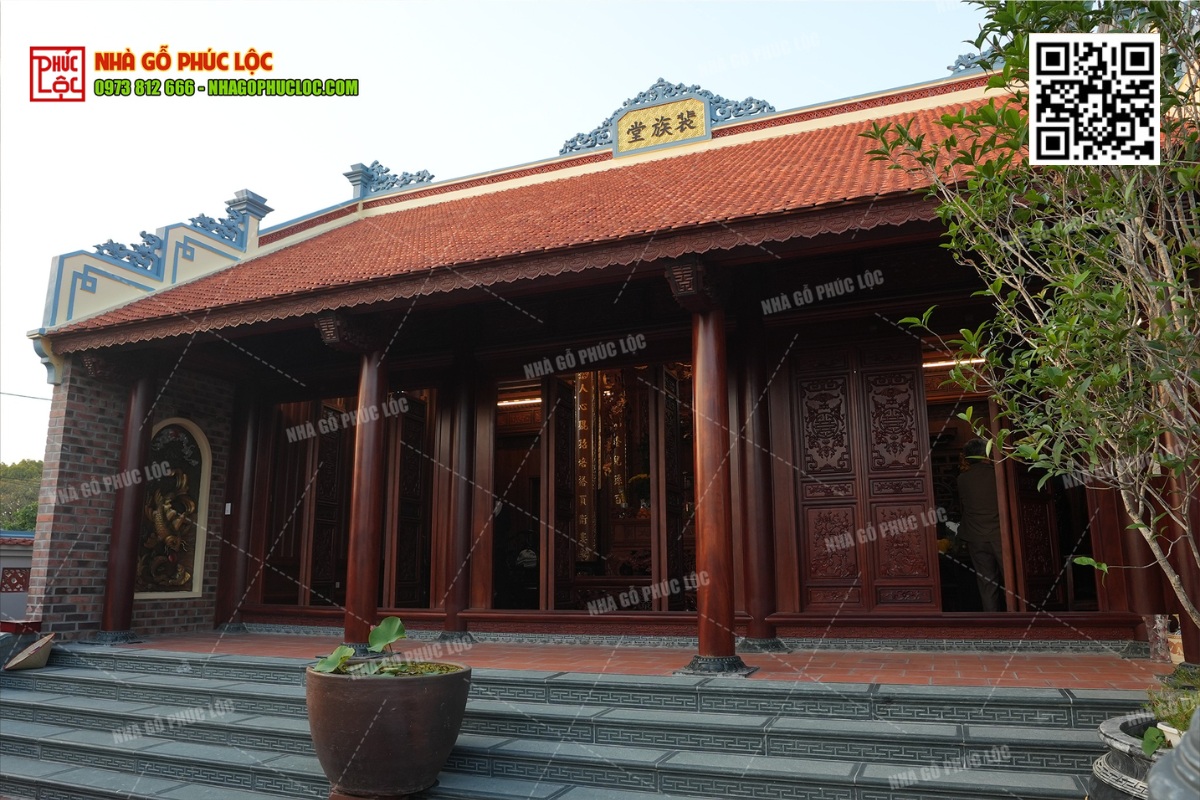 Nhà gỗ 3 gian kết hợp đục chạm ngũ phúc