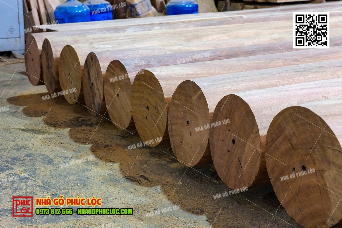 Chi phí làm nhà gỗ 3 gian 12 cột gồm những hạng mục nào?